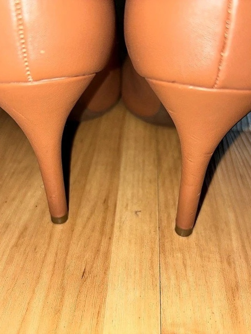 Pointed Toe Heels - Picture 4 of 7